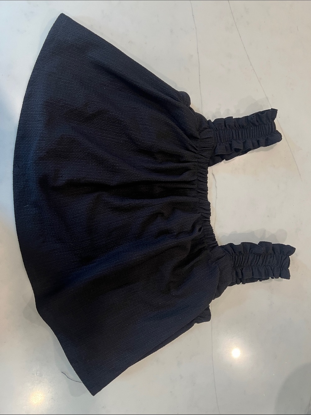 Black Ruched Strap Cropped Top
